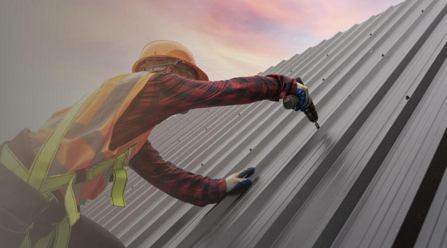 Professional gutter cleaning in Newark, OH